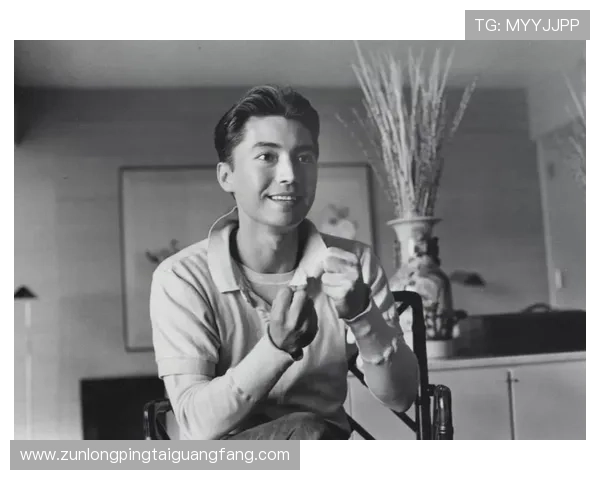 尊龙绝对是混血的传闻是真是假，详细解析其血统来源与家庭背景